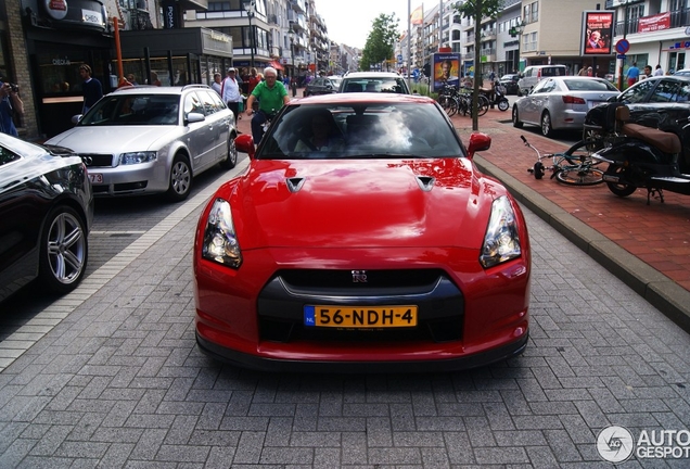 Nissan GT-R