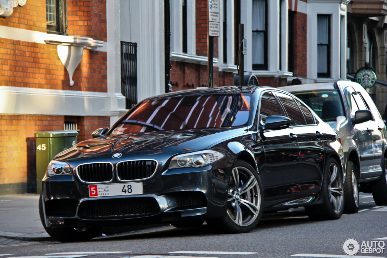 BMW M5 F10 2011