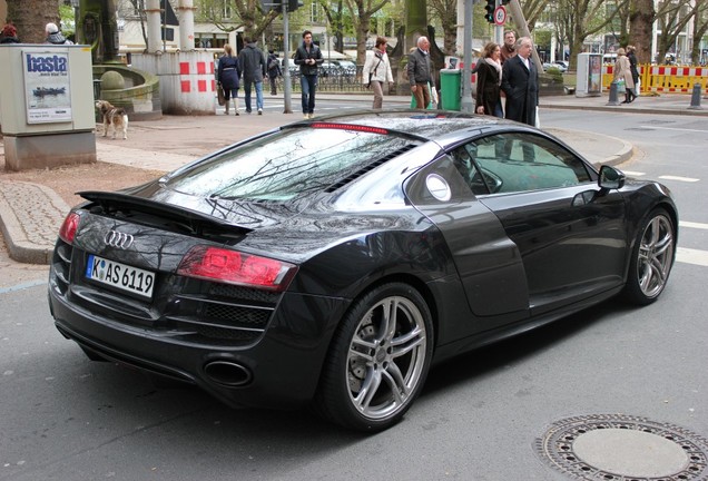 Audi R8 V10