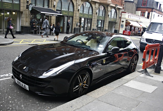 Ferrari FF