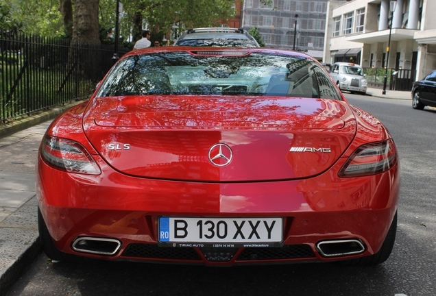 Mercedes-Benz SLS AMG