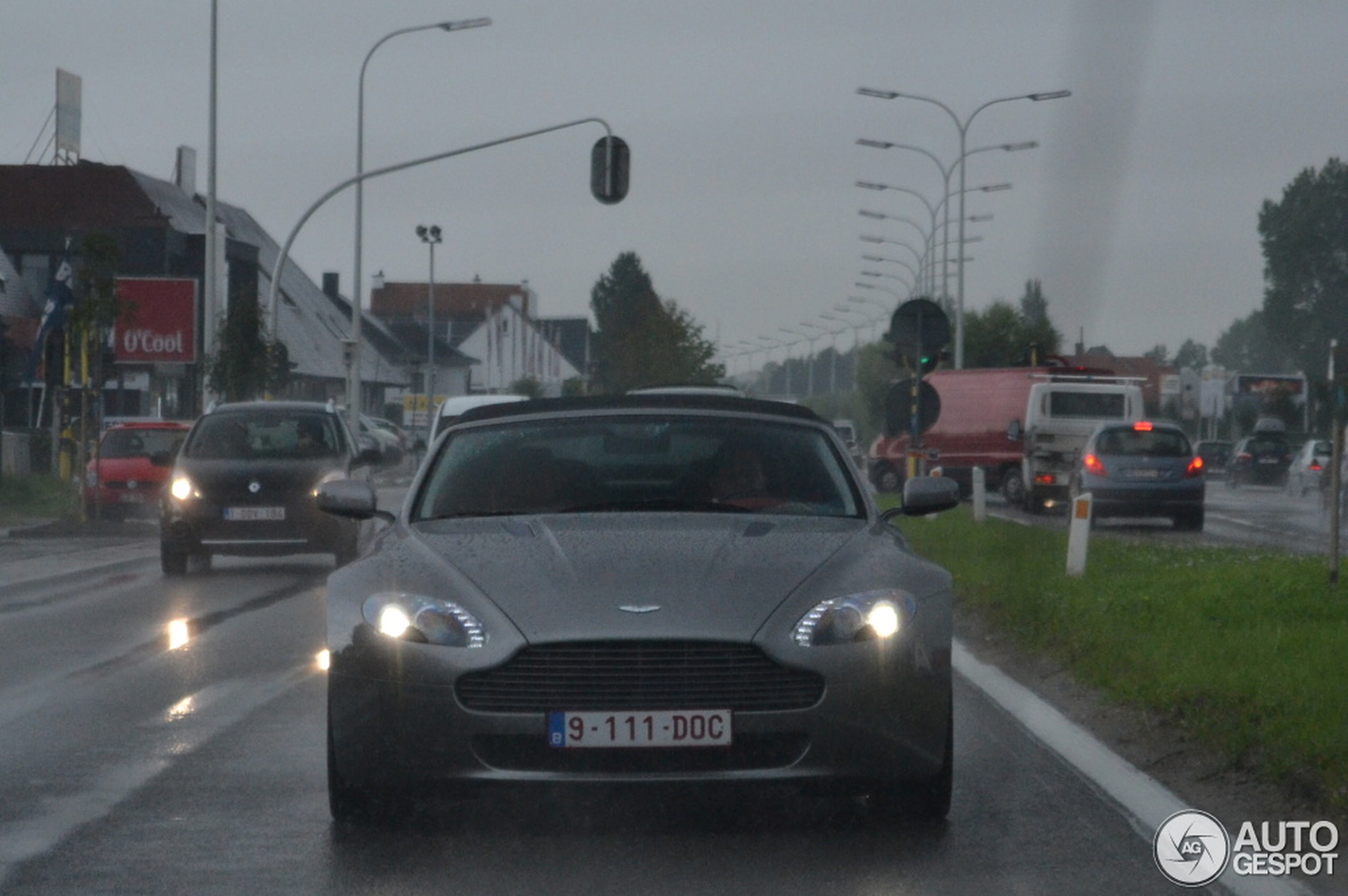 Aston Martin V8 Vantage Roadster