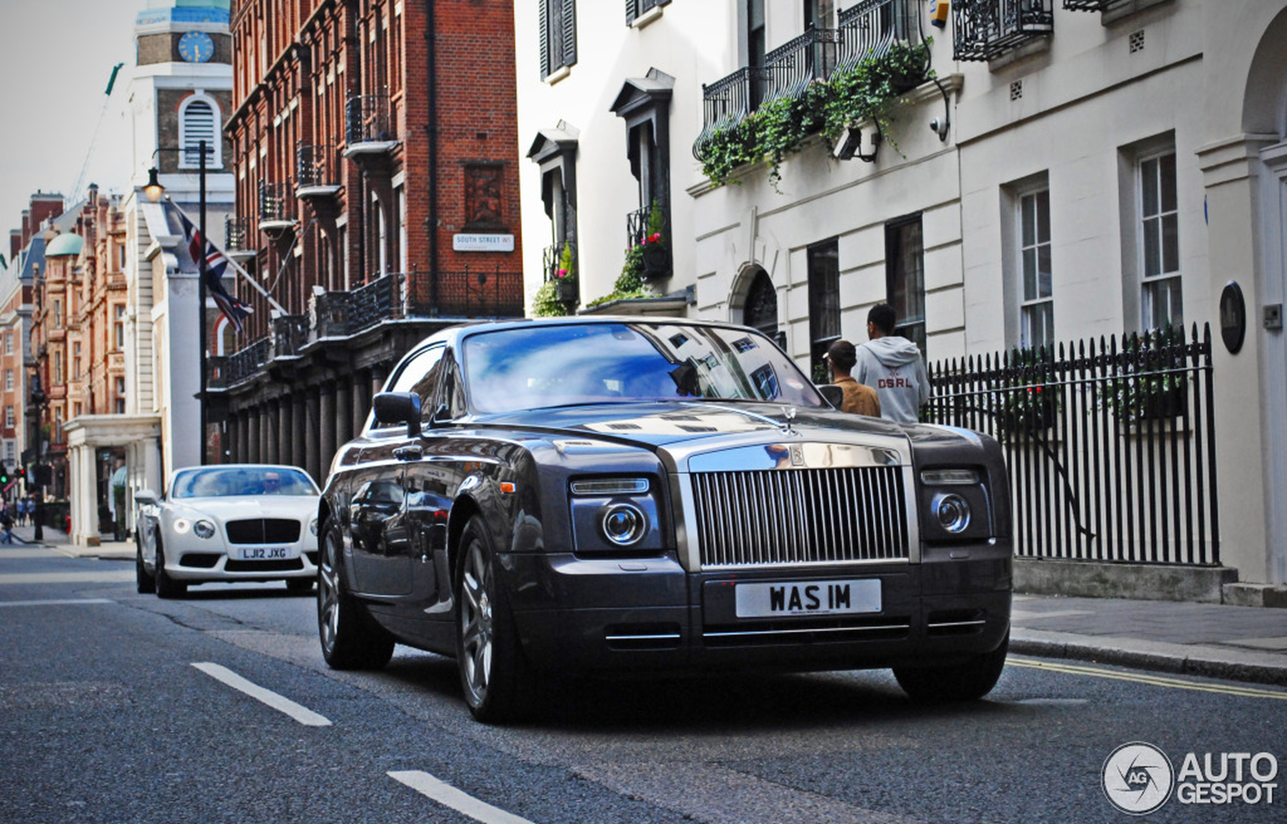 Bentley Continental GTC V8