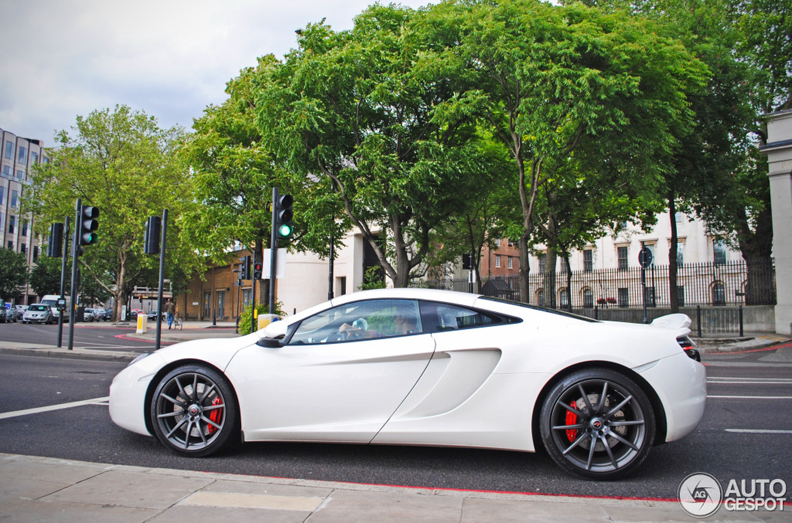 McLaren 12C