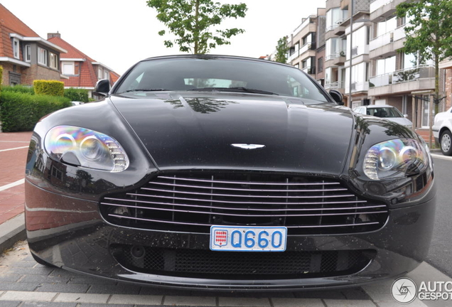 Aston Martin V8 Vantage Roadster