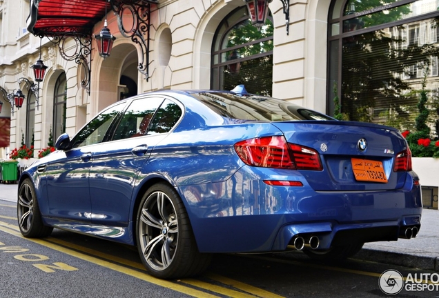 BMW M5 F10 2011