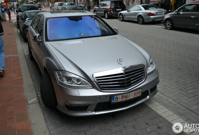 Mercedes-Benz S 63 AMG W221 2011