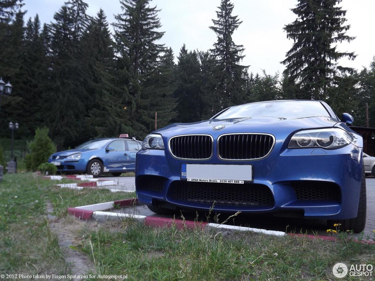 BMW M5 F10 2011