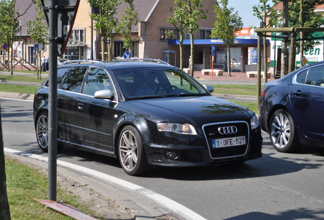 Audi RS4 Avant B7