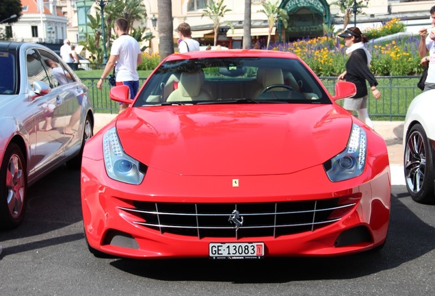 Ferrari FF