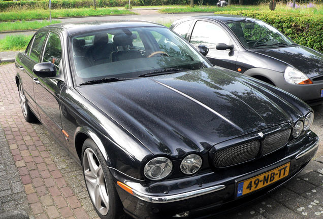 Jaguar XJR