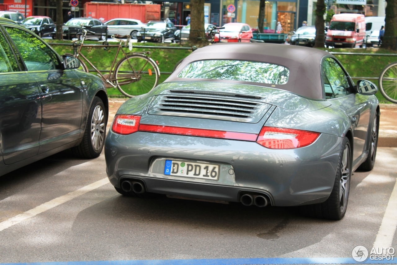 Deze eigenaar is een echte Porsche Carrera 4S liefhebber