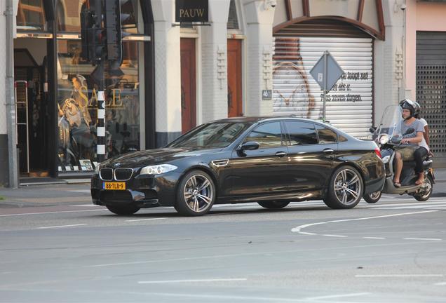 BMW M5 F10 2011