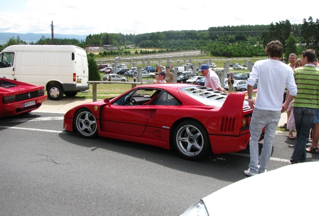 Ferrari F40