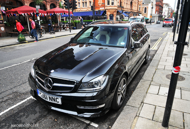 Mercedes-Benz C 63 AMG Estate Edition 125