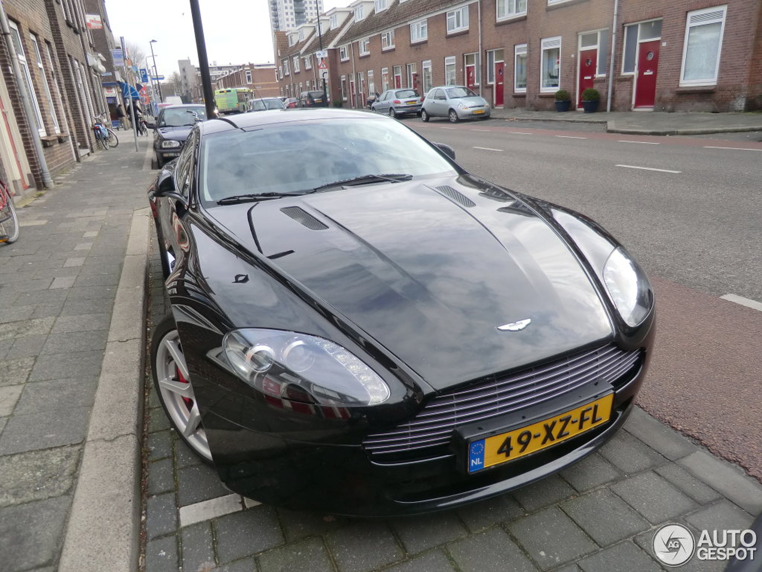 Aston Martin V8 Vantage