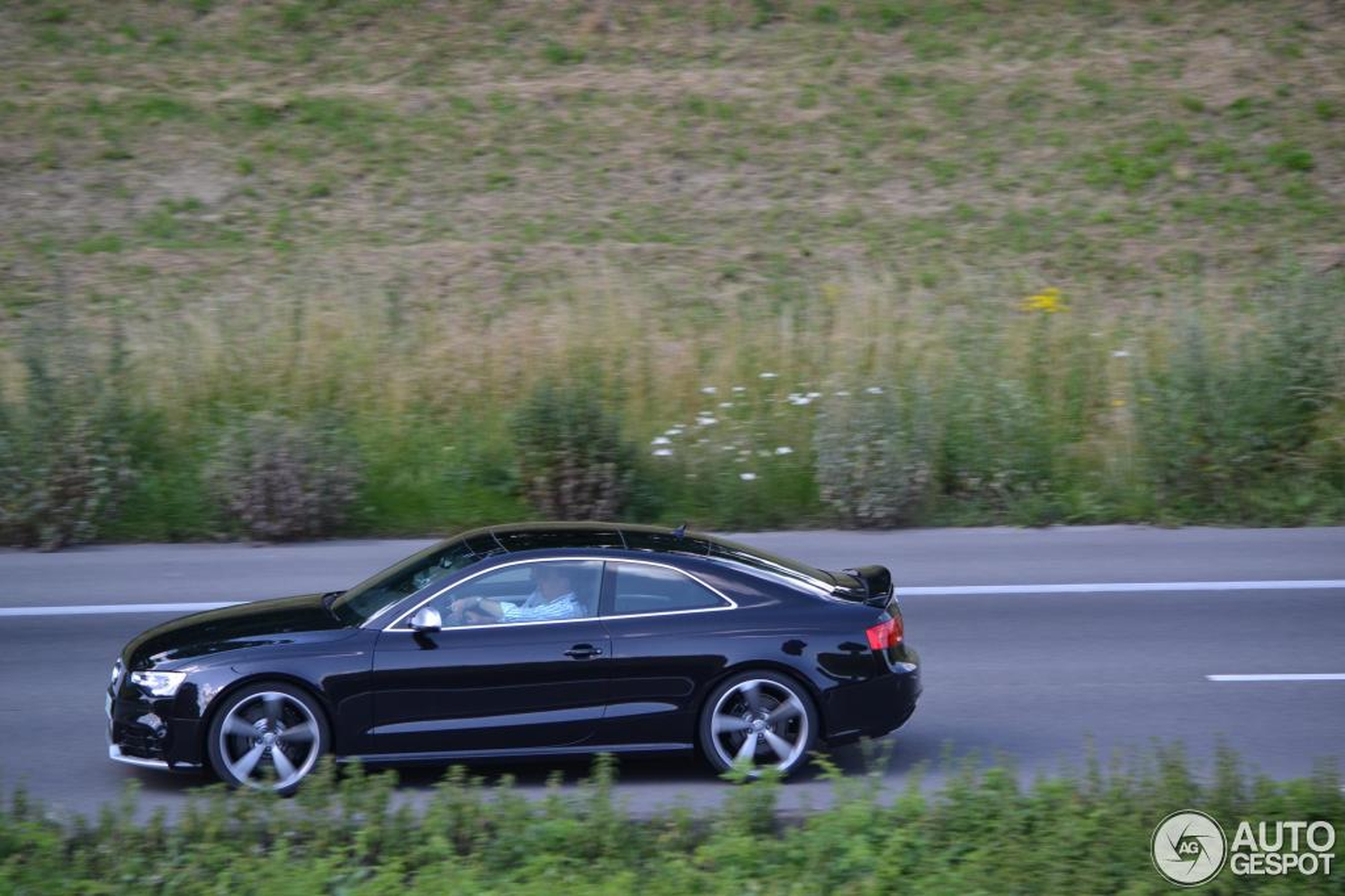 Audi RS5 B8 2012