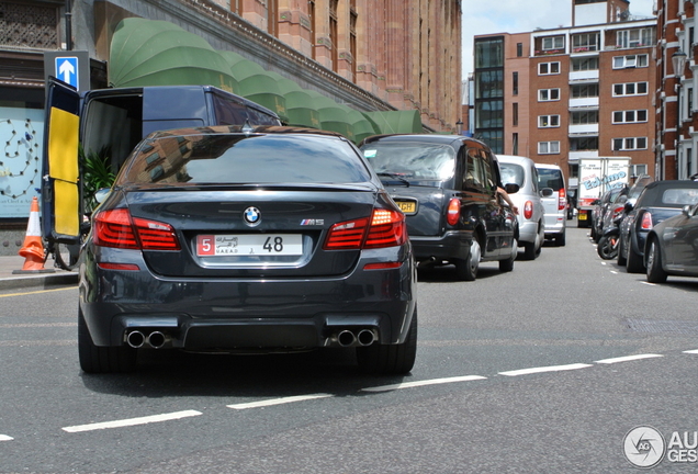 BMW M5 F10 2011