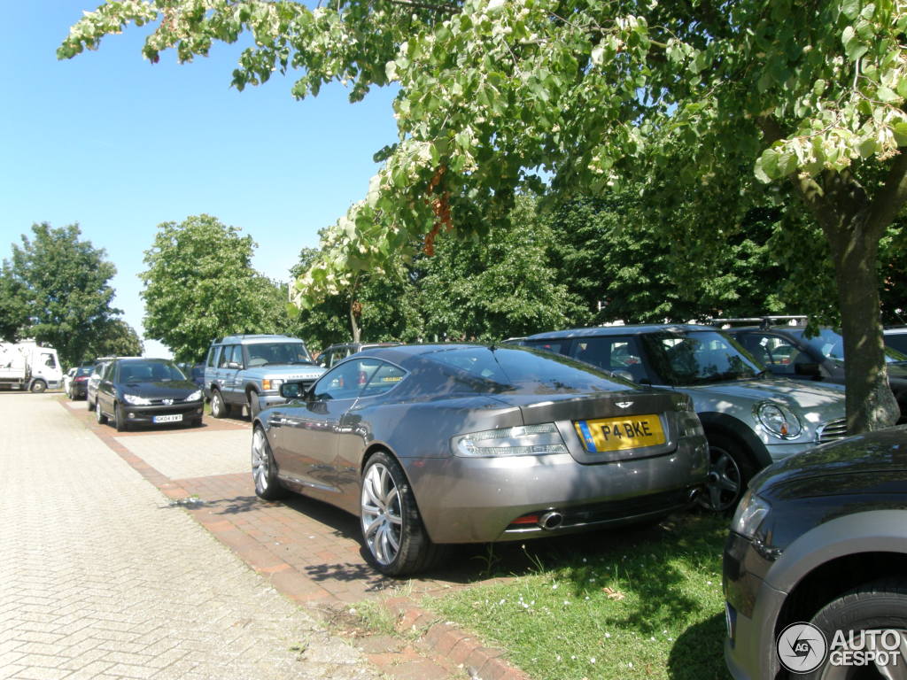 Aston Martin DB9