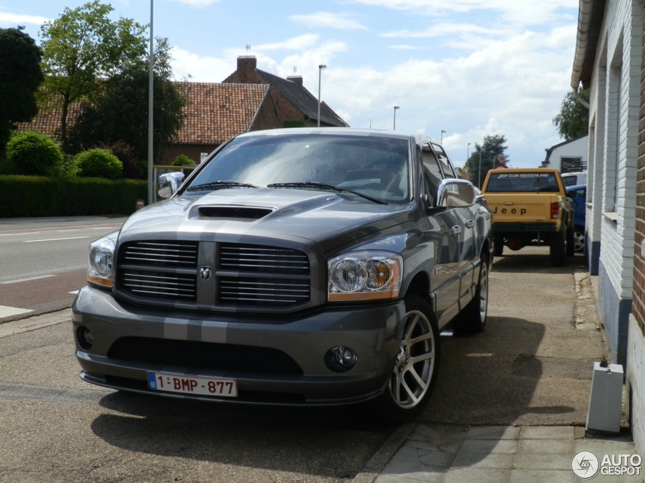 Dodge RAM SRT-10 Quad-Cab