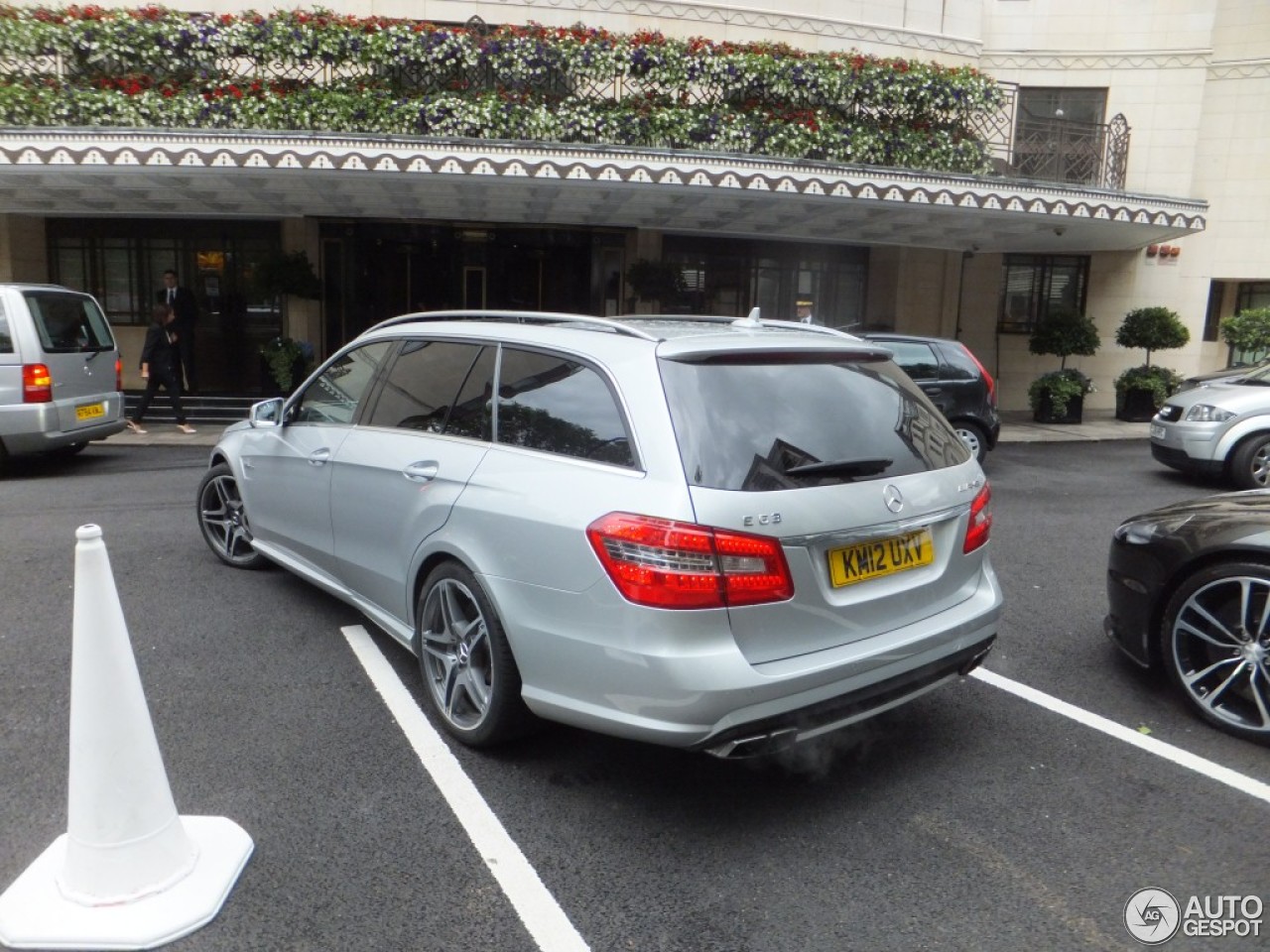 Mercedes-Benz E 63 AMG S212 V8 Biturbo