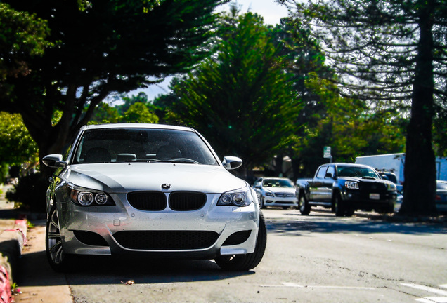 BMW M5 E60 2005