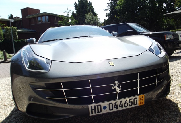 Ferrari FF