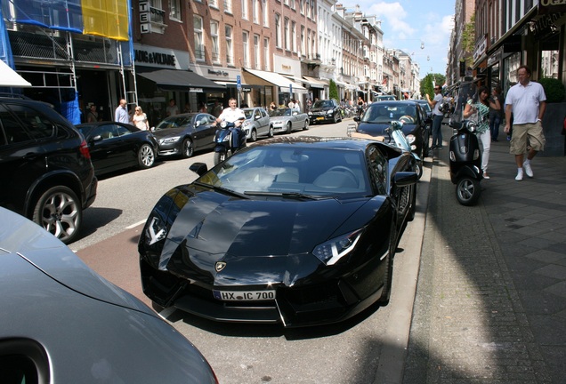 Lamborghini Aventador LP700-4