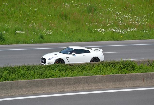 Nissan GT-R 2012