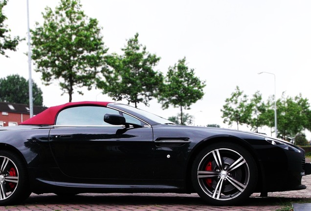 Aston Martin V8 Vantage N400 Roadster