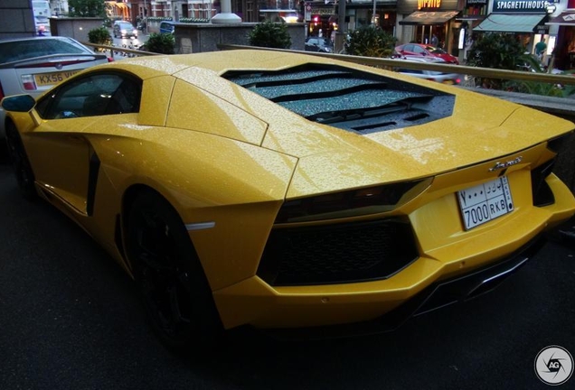 Lamborghini Aventador LP700-4