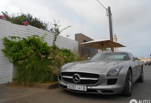 Mercedes-Benz SLS AMG