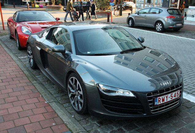 Audi R8 V10