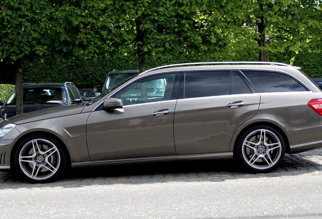 Mercedes-Benz E 63 AMG S212