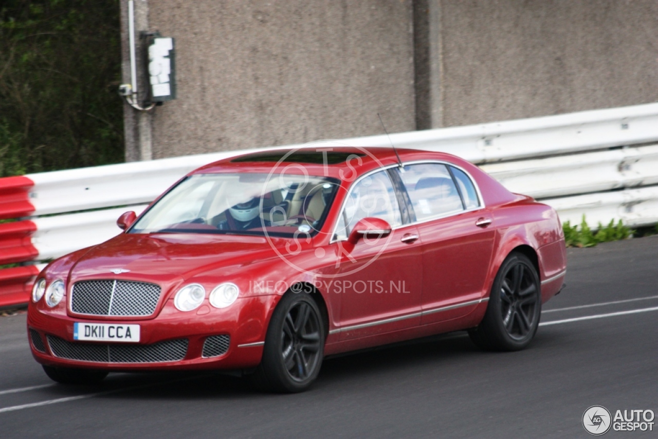 Bentley Flying Spur V8