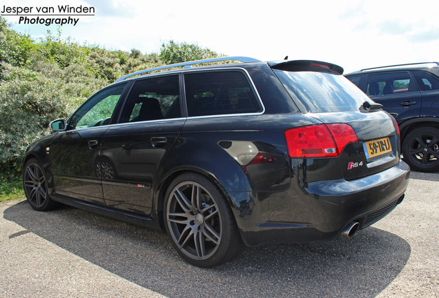 Audi RS4 Avant B7