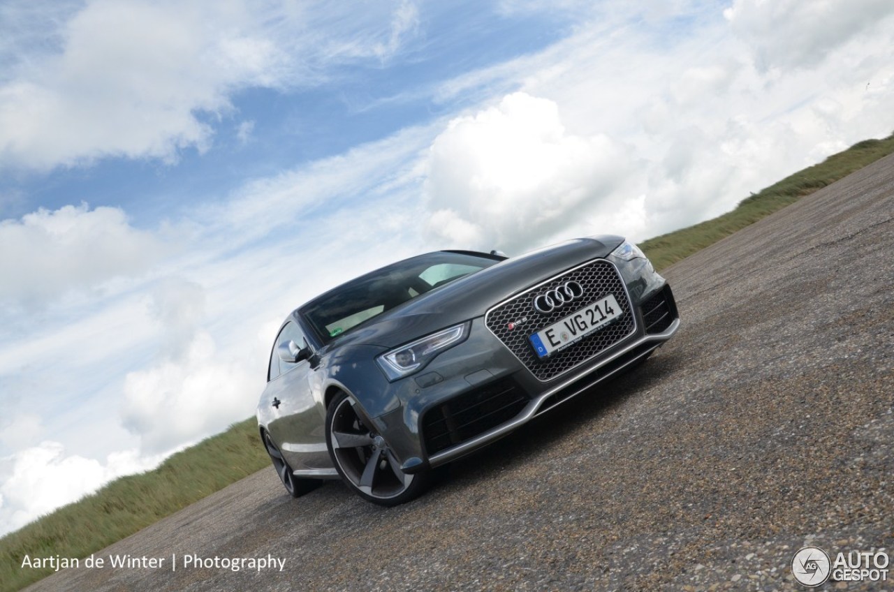 Audi RS5 B8 2012