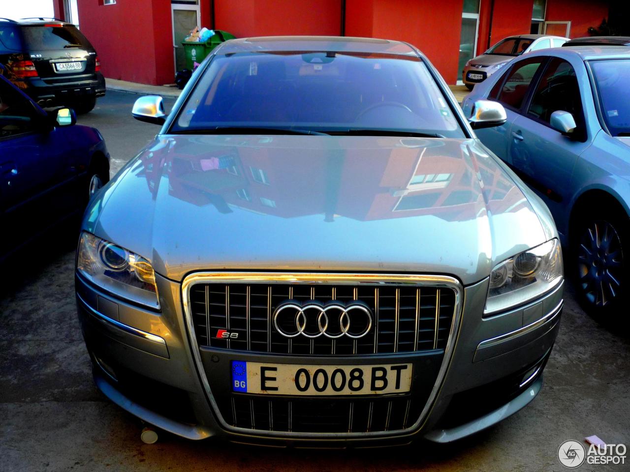 Audi S8 D3