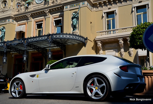 Ferrari FF