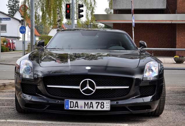 Mercedes-Benz SLS AMG