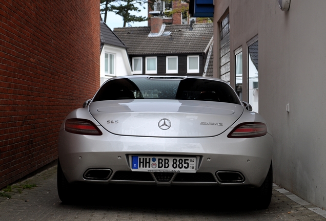 Mercedes-Benz SLS AMG