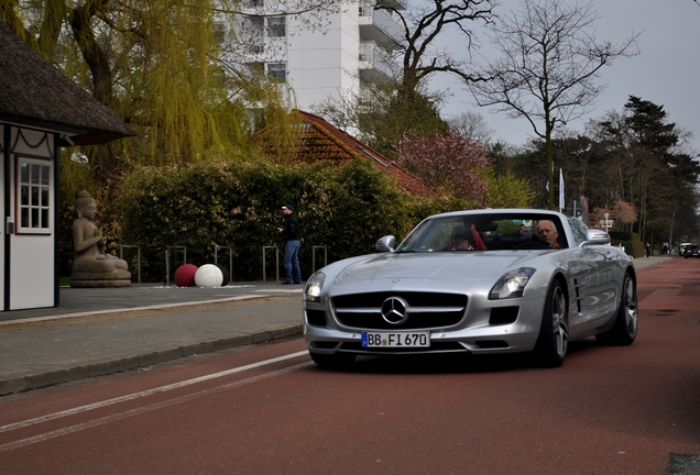 Mercedes-Benz SLS AMG Roadster