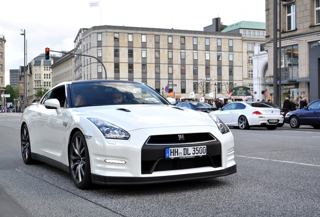 Nissan GT-R 2011