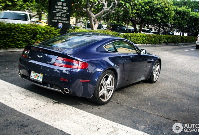 Aston Martin V8 Vantage