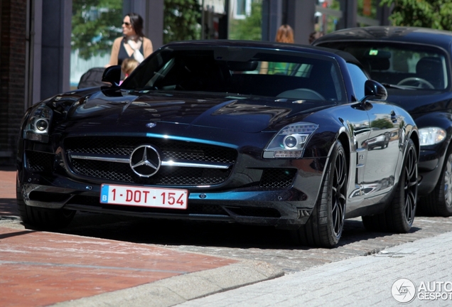 Mercedes-Benz SLS AMG Roadster