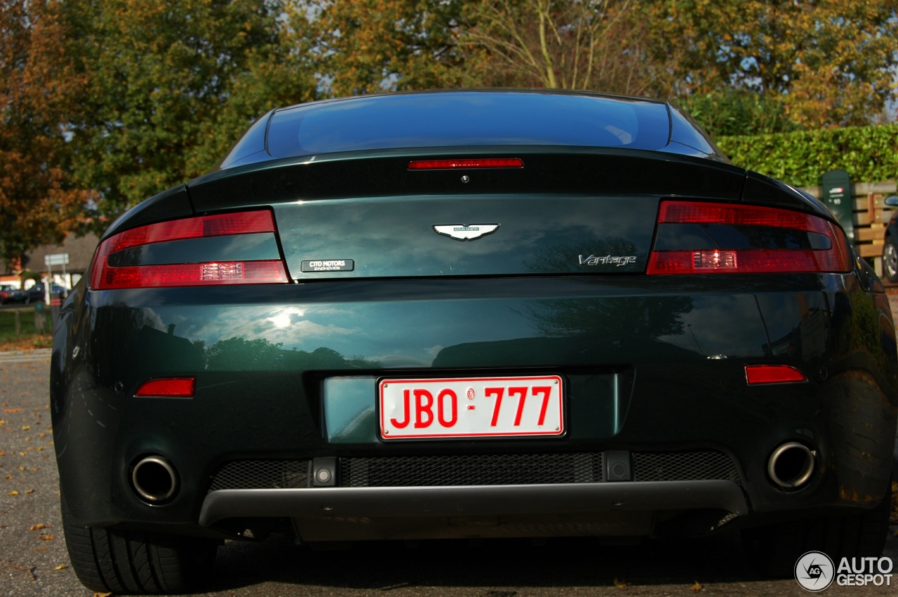 Aston Martin V8 Vantage