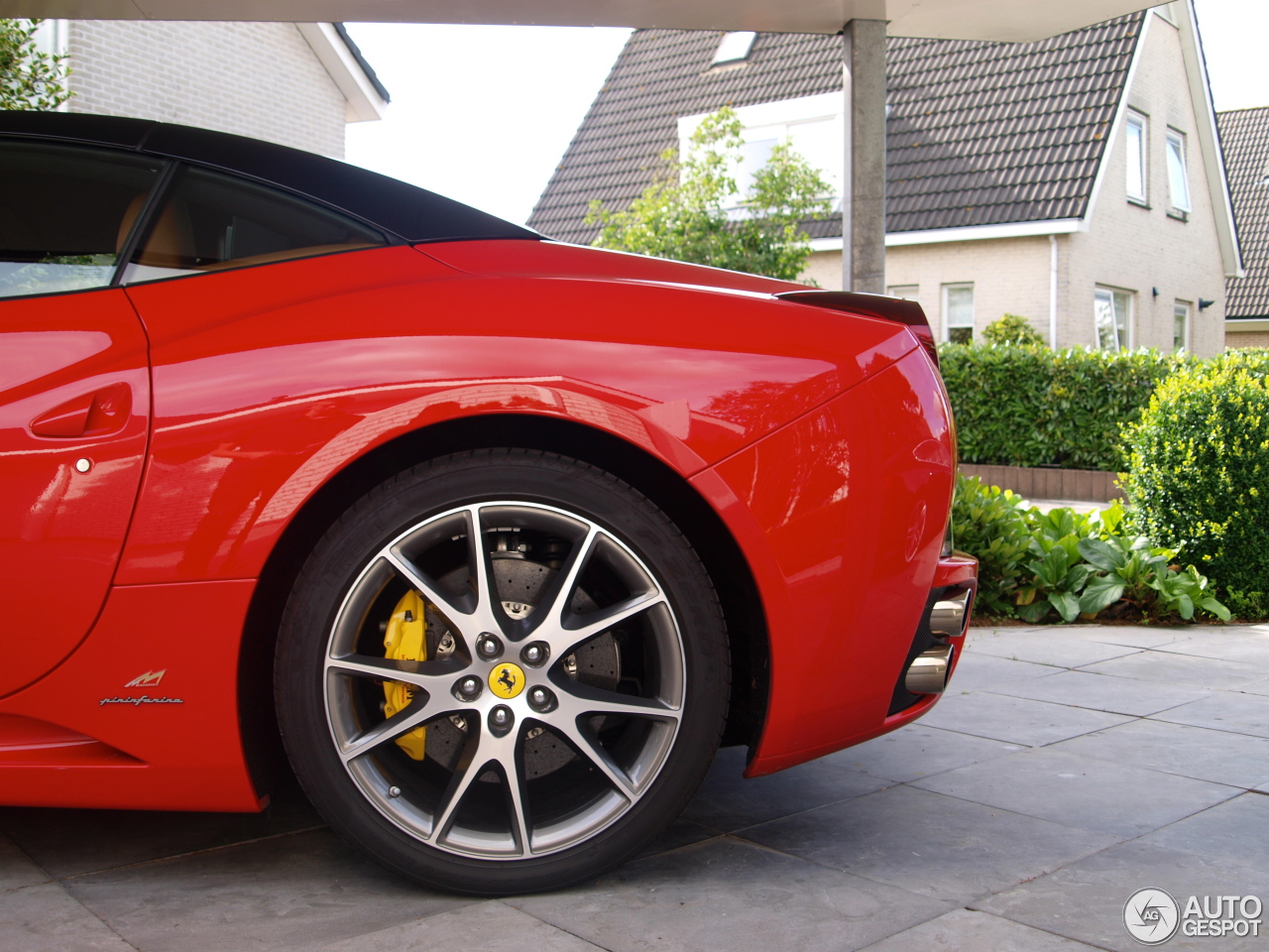 Ferrari California