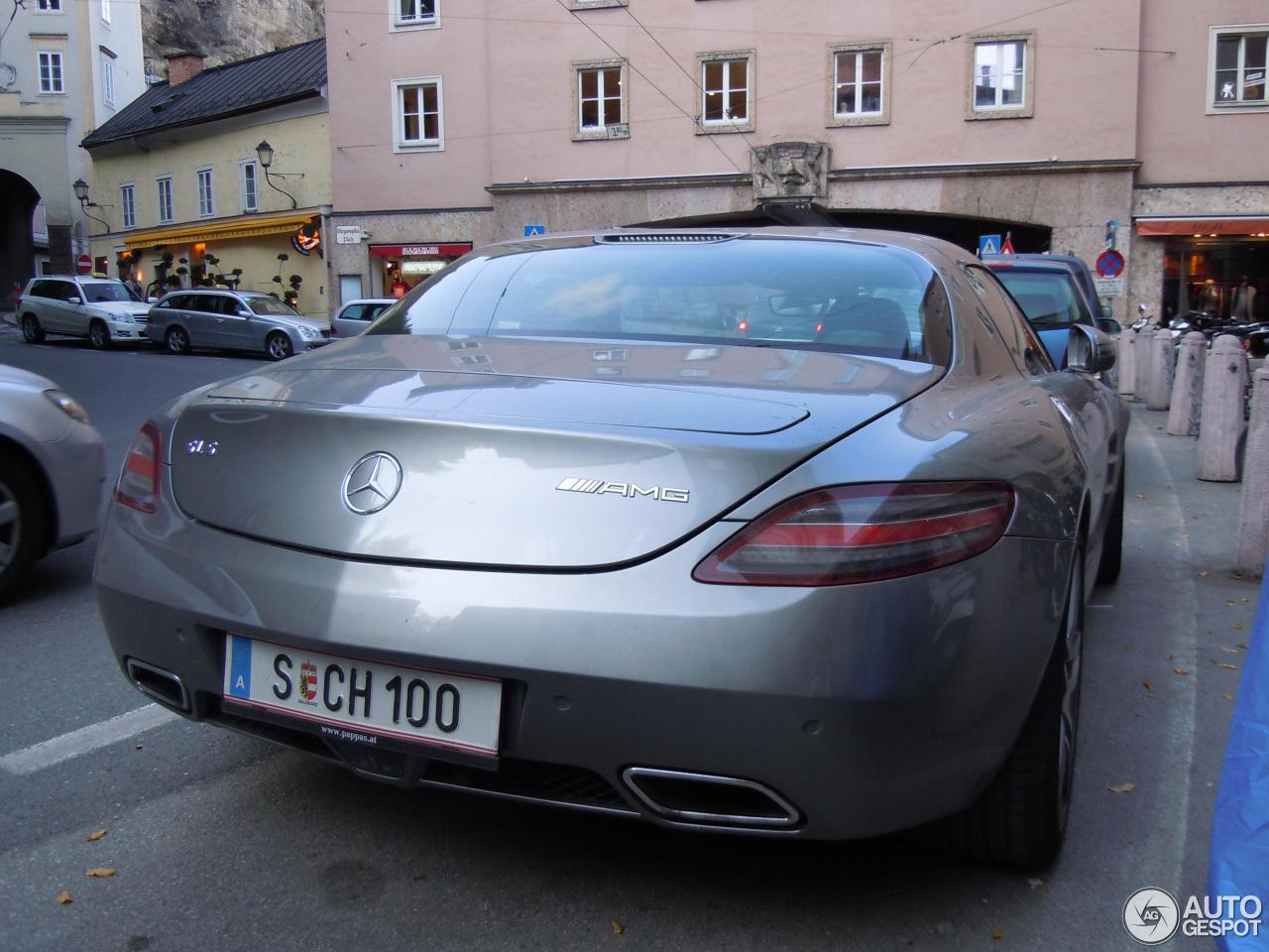 Mercedes-Benz SLS AMG