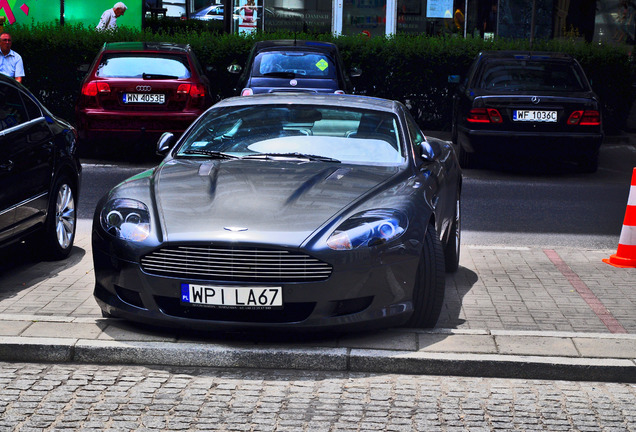 Aston Martin DB9