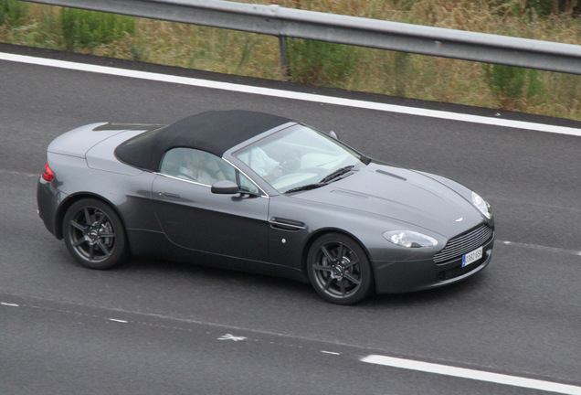 Aston Martin V8 Vantage Roadster